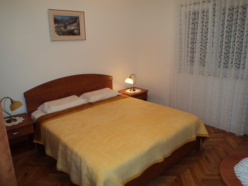 Apartments Racetin Marina Phòng bức ảnh